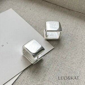 Extra Chunky Square Silver Huggie Earrings (Large). 925 Sterling Silver. #1117